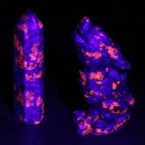 Yooperlite™  Wolf & Tower